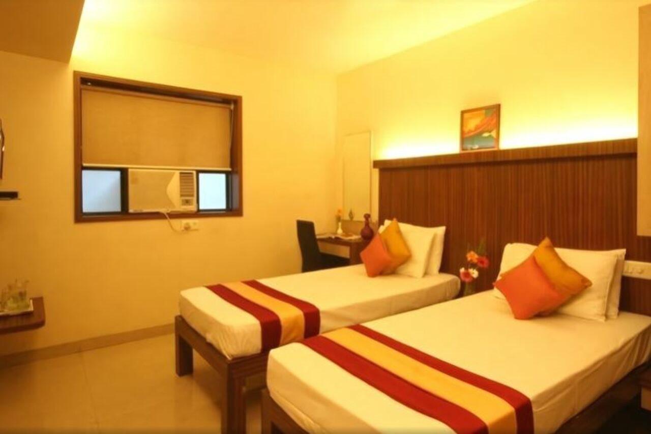 Hotel Ratna Palace Residency Thane Zewnętrze zdjęcie
